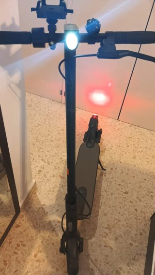 Patinete Eléctrico Xiaomi + Casco