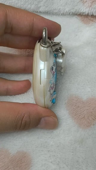 Bandai Tamagotchi Famitama Uniqlo