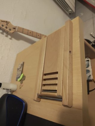 Reposapiés de guitarra de madera