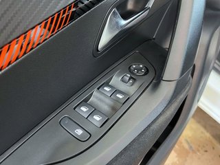PEUGEOT 2008 Active Pack Puretech 100 SS BVM6