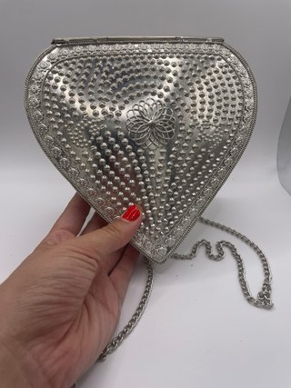 Bolso laton plateado corazón