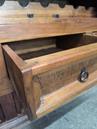 Armario. Mueble Bar. Alacena. Madera