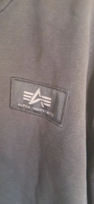Sudadera Alpha Industries Negra y Plateada