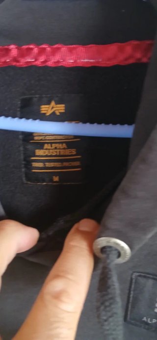 Sudadera Alpha Industries Negra y Plateada