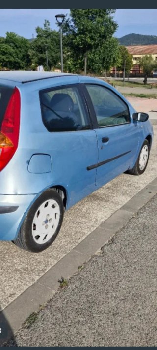 FIAT Punto 2000
