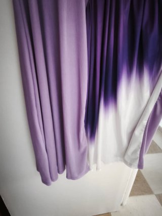 Elegante y original vestido veraniego.