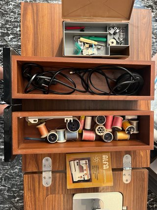 Máquina de coser Alfa Electronic 3940
