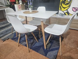Mesa de Comedor Blanca + 4 Sillas Nórdicas