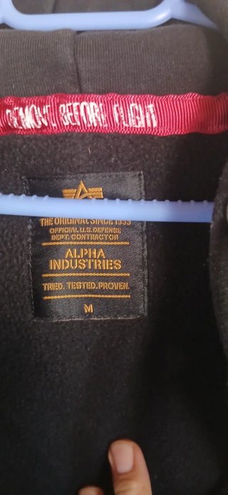 Sudadera Alpha Industries Negra Cremallera