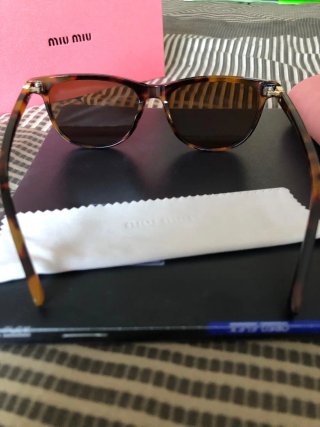 Óculos de Sol Miu Miu