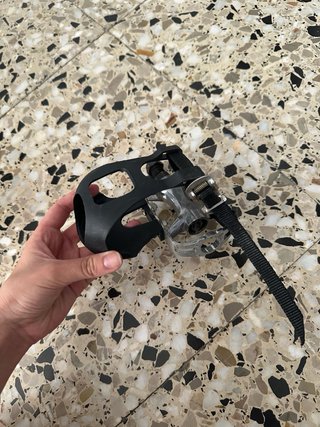 Pedales de carretera con correas