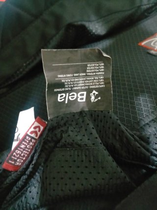 Mono de moto Bela