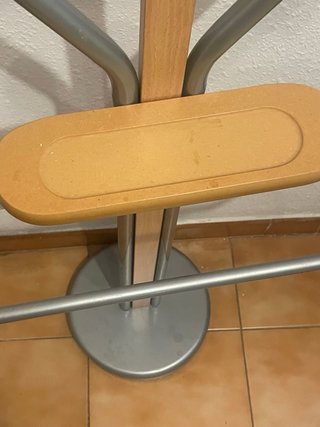 Galan de noche madera y metal