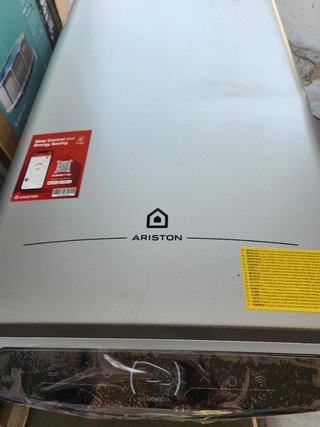 Termo eléctrico Ariston Velis Tech 100L