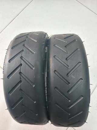 Rueda de patinete 8 1/2 x 2