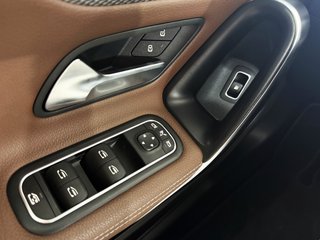 MERCEDES-BENZ Clase A Sedan A 250 e