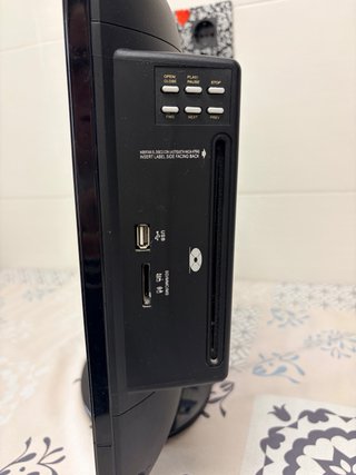TV LCD Supratech 19 Negra