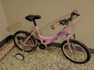 Bicicleta infantil rosa y blanca todas 40€