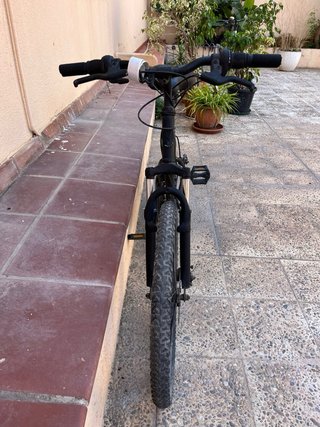 Bicicleta de Montaña Negra 24” 6v