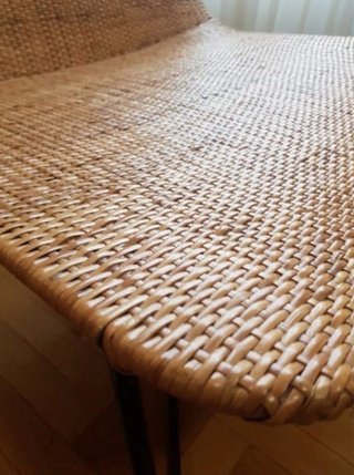 Sillón de bambú y metal