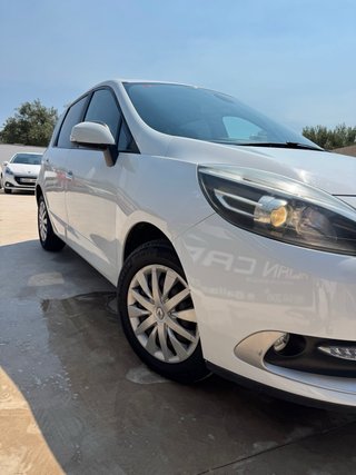 Renault Scenic 2015