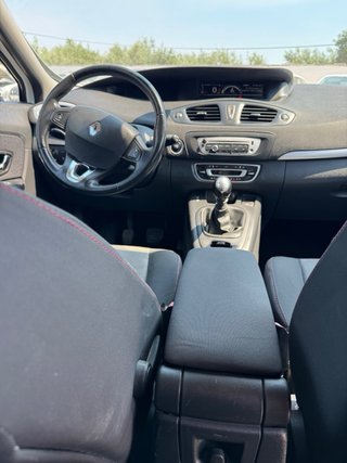 Renault Scenic 2015