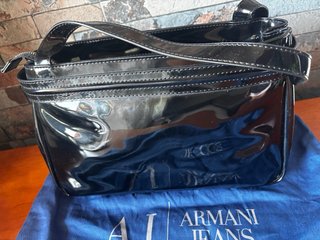 Bolso Armani Jeans Vernice  Charol Negro