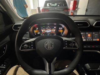 MG ZS 1.5 Hybrid+ Standard 145 kW (197 CV)