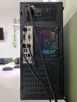 PC Sobremesa Ryzen 3 PRO | SSD 930 GB | 8GB RAM