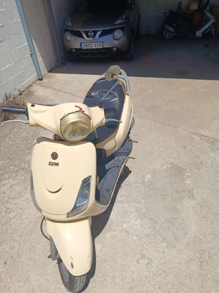 Moto SYM Fiddle 49cc Beige