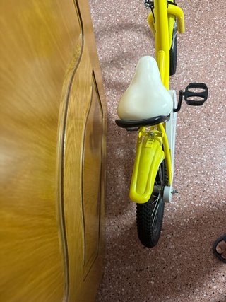 Bicicleta infantil 16 amarilla