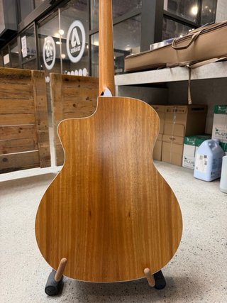 Guitarra Taylor 214-Koa
