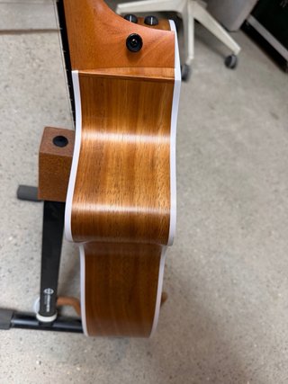 Guitarra Taylor 214-Koa