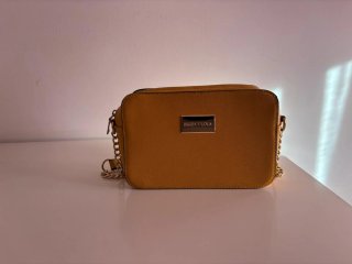 Bolso Bimba y Lola mostaza