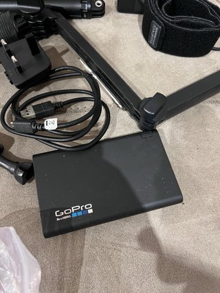 GoPro Hero 5 Black + Accesorios
