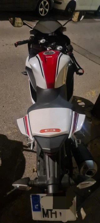 Yamaha YZF 125R Roja y Blanca