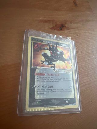 Greninja Goldstar SWSH144  Sellado y con error.