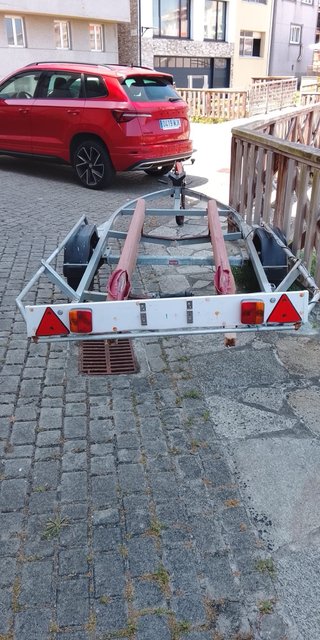 Remolque moto de agua