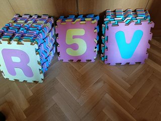 Puzzle suelo letras y números