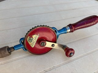 Trapano a manovella vintage