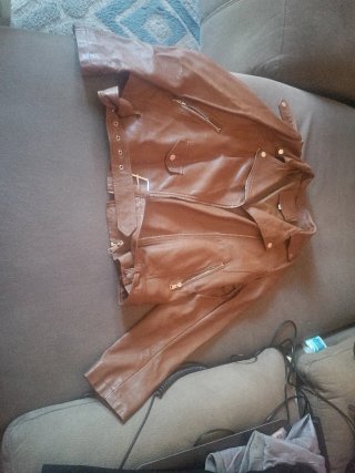 Chaqueta de cuero marrón