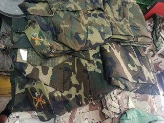 Trajes militares camuflaje
