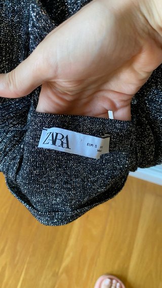 Top brillante Zara negro/plata