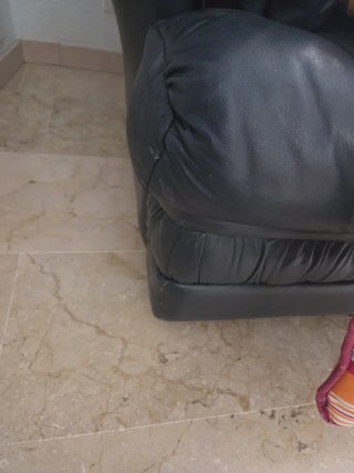 Sillón de piel negro