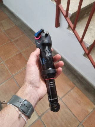 Rock Shox Deluxe  Amortiguador con rodamiento