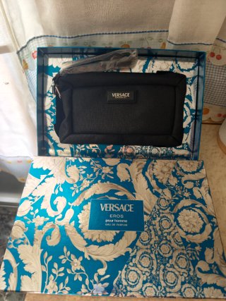 Set Versace Eros Eau de Parfum + Neceser
