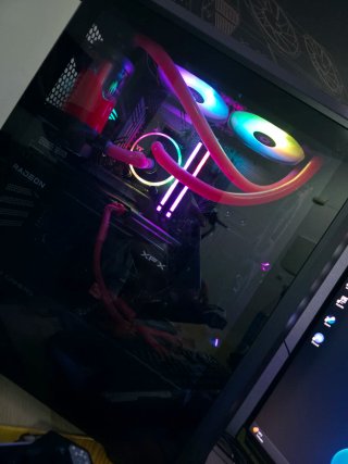 PC Gamer 9060xt R7 5800X 1TB
