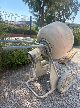 Hormigonera MOM M-85 Monofásica