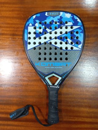 Pala de pádel Kombat Swat Blue Titan