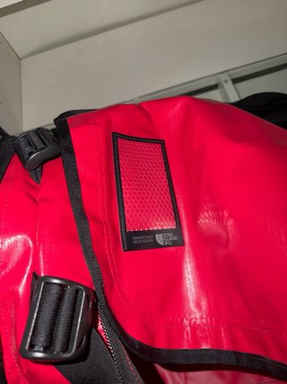 Bolsa The North Face Base Camp Duffel M Roja